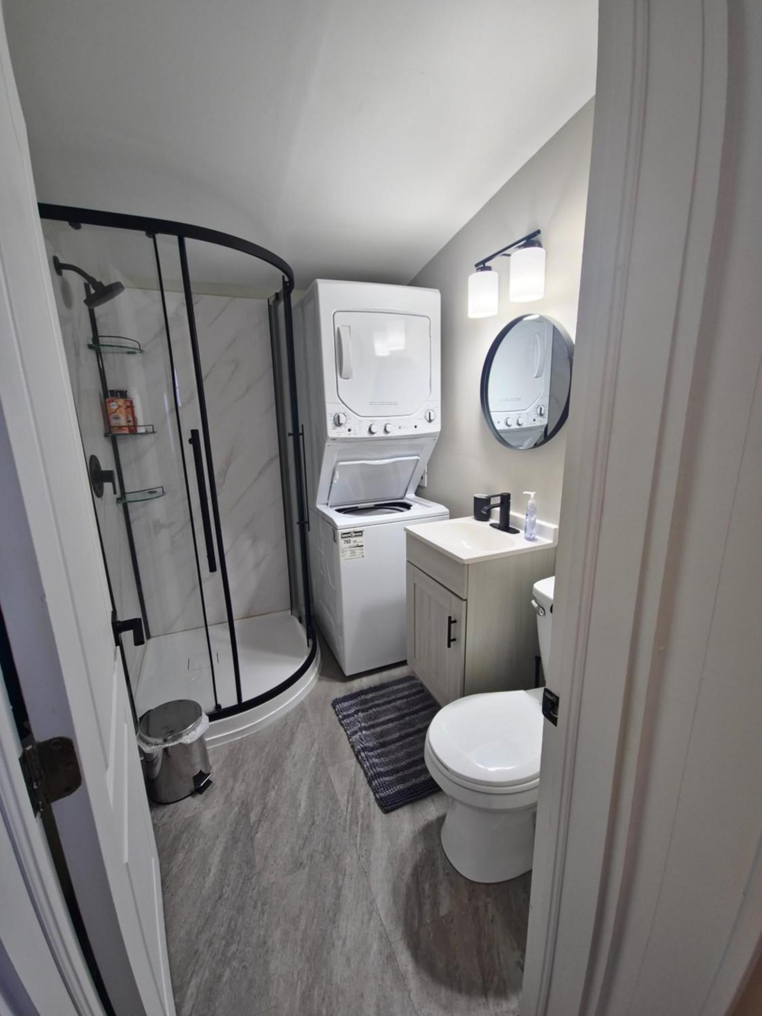 Cozy Home On A Quiet Street Minutes To Dt Kingston Exterior foto